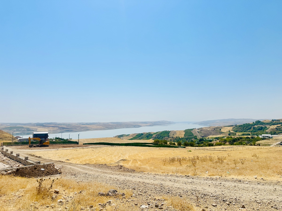 Baraj Manzaralı 2424 m² Arazi